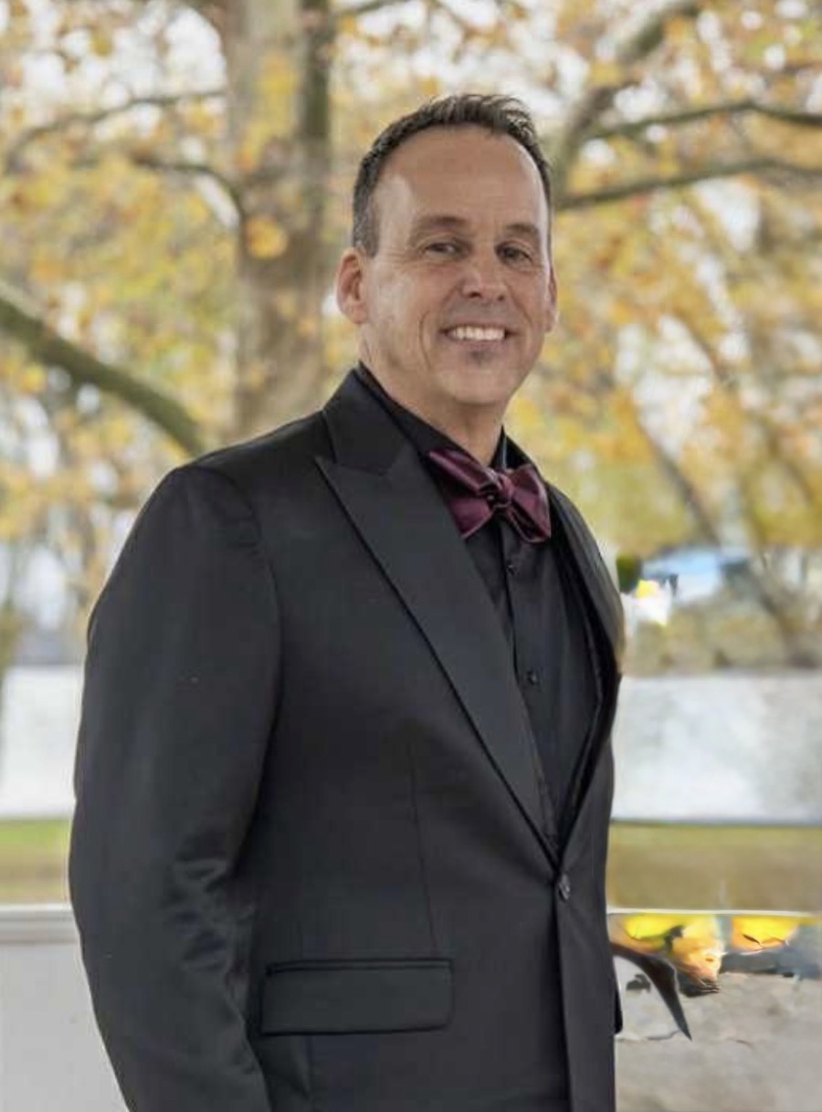 Dr. Dave de Shane, Chiropractor at De Shane Chiropractic and Health Institute in Sarnia, ON